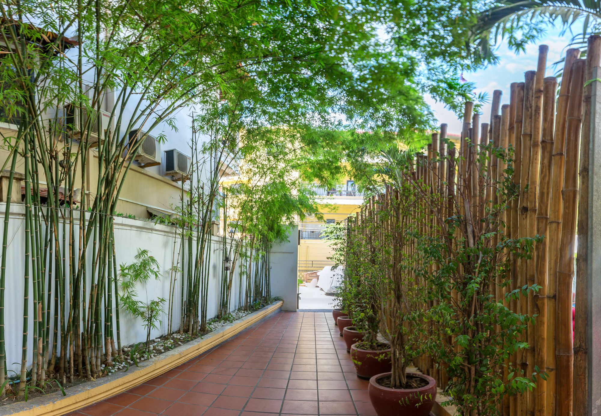 Jasmin Monument Hotel Phnom Penh Extérieur photo